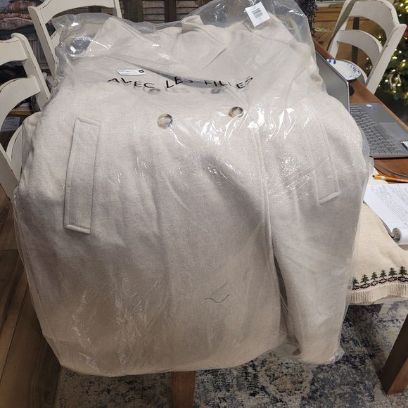 Avec Les Filles Double Breasted Faux Wool Wrap Coat in Oat Size XL - Picture 7 of 7